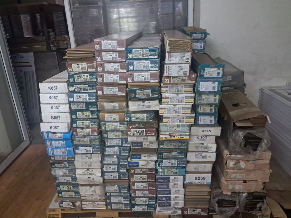 Остатки ламината.Разно светные.