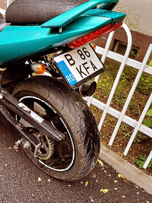 Suzuki SV650N K5 – întreținut impecabil – accesorii + piese originale