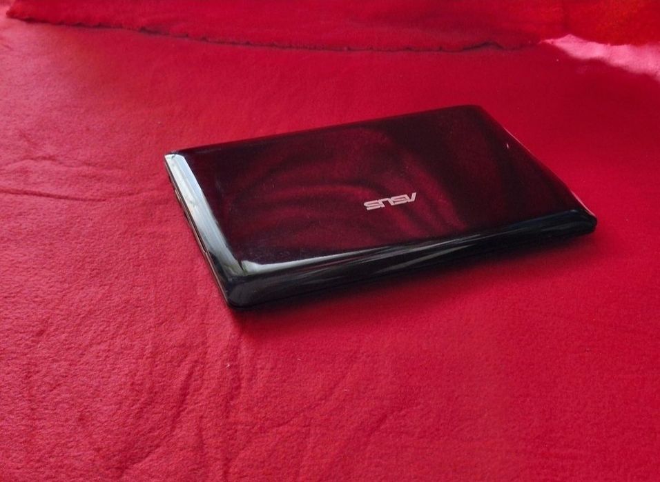 Mini laptop perfect funcțional