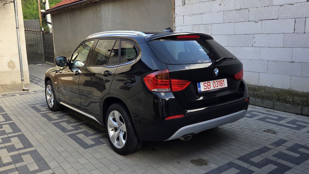 BMW X1 2011 — imagine 5