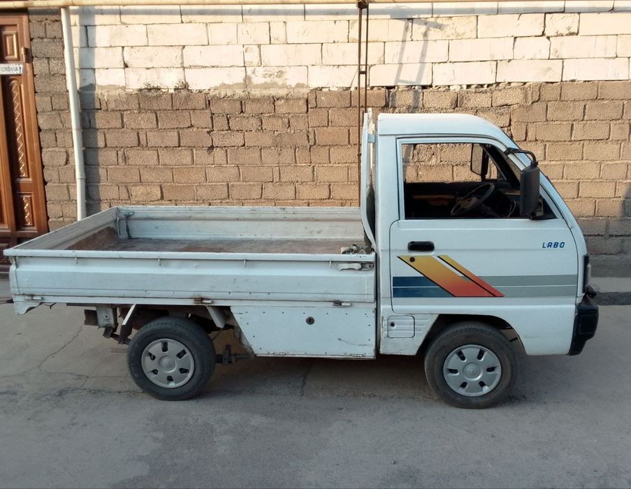 Labo sotiladi yili 1996