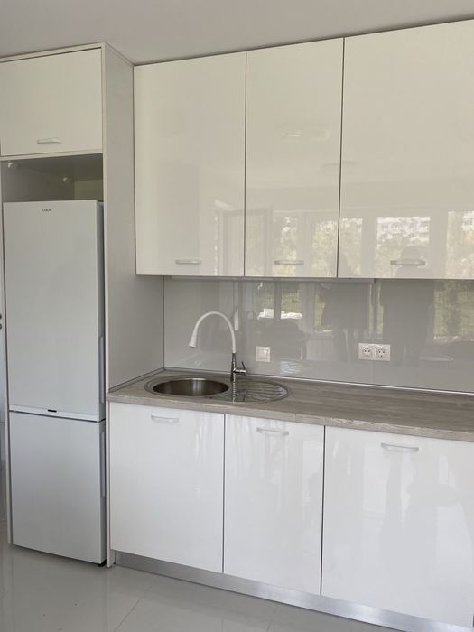Дава се под наем Двустаен апартамент в София, Обеля 2 - 70 кв.м за 600 € - Снимка #1
