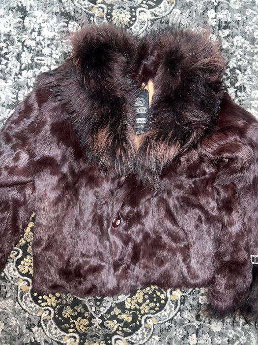 Шуба Женская меховым воротником