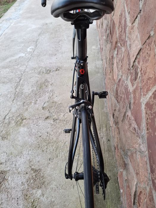 Шоссейный велосипед Scott Addict