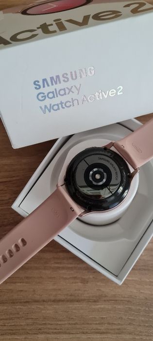 Samsung Active 2  смарт часовник