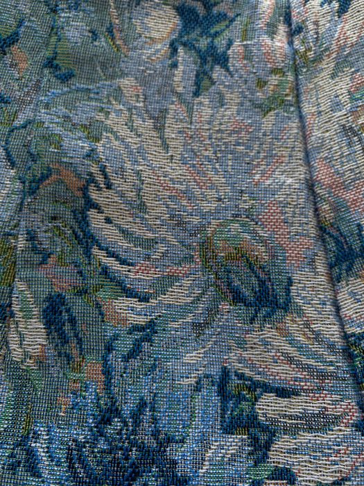 Нова къса пола от плътен плат