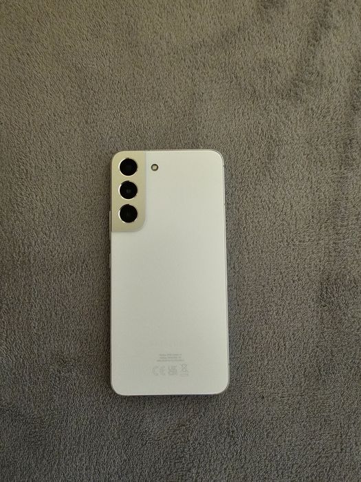 Samsung S22 8GB 256GB като нов