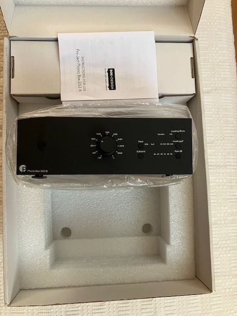 Preamplificator Pro-Ject DS3 B pentru doze MM si MC