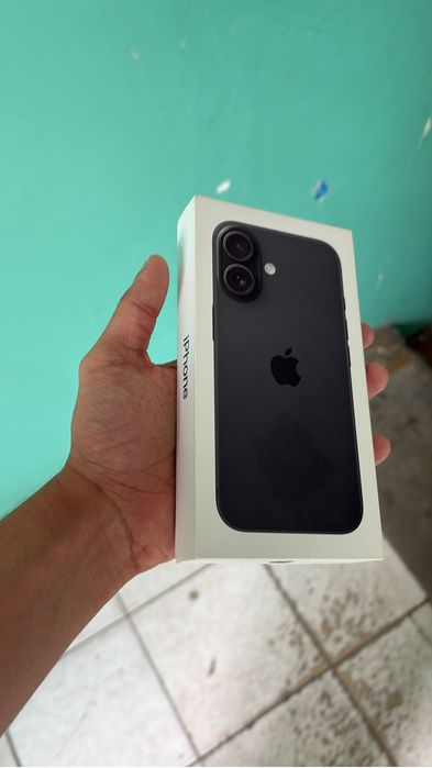 Продам iPhone 16.