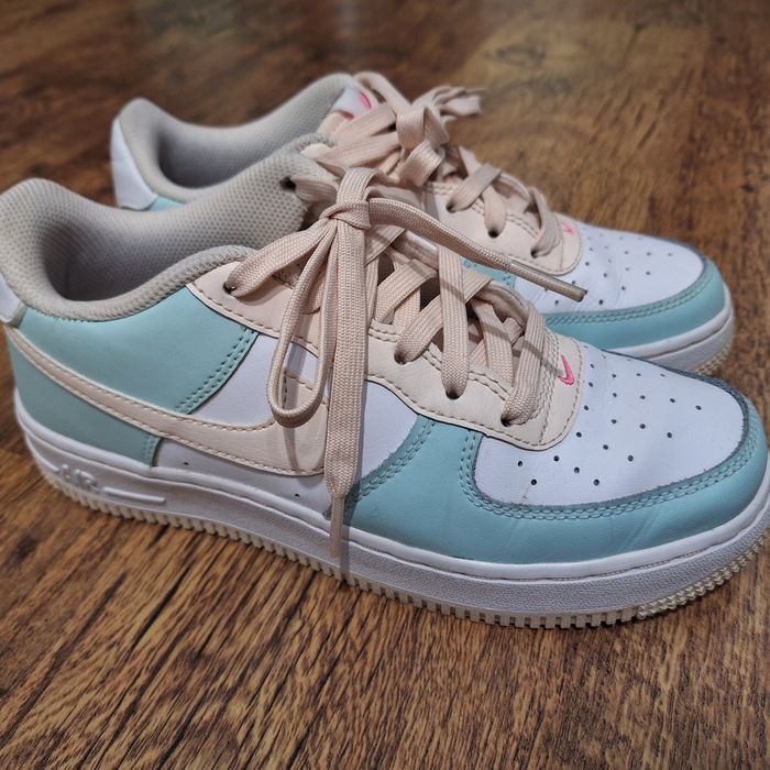 Дамски маратонки NIKE 37