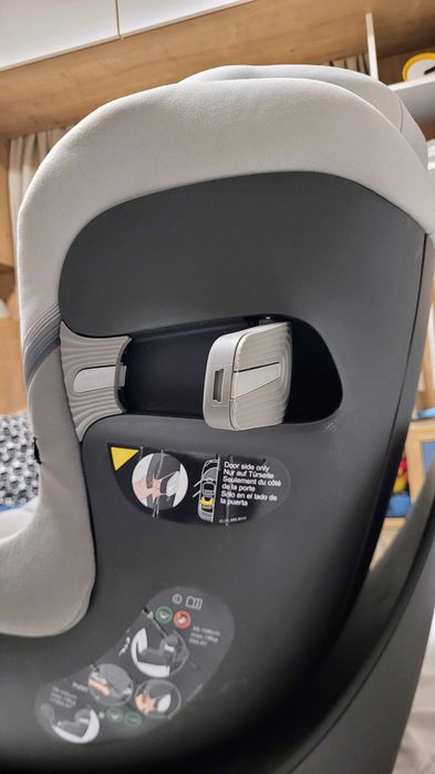 Scaun auto Cybex Gold Sirona S i-Size, rotire 360 de grade, prindere isofix, 0-18 kg, 45-105cm