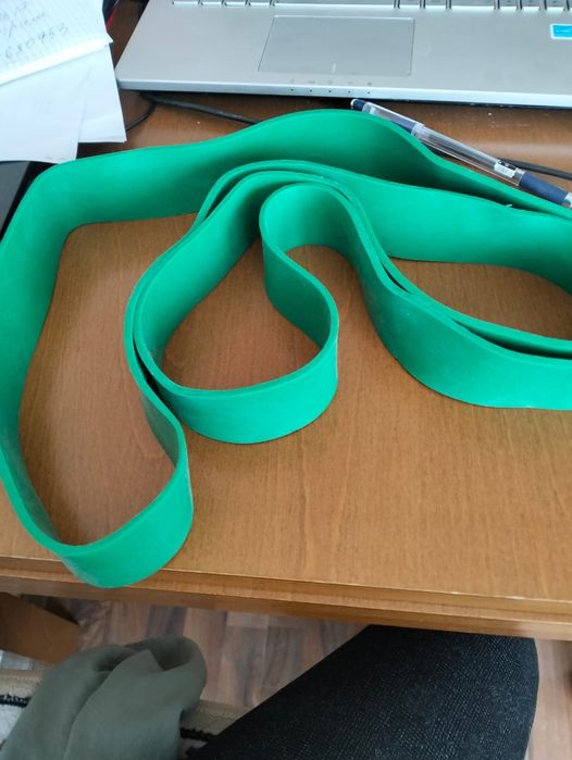 Продаю турник с резинкой