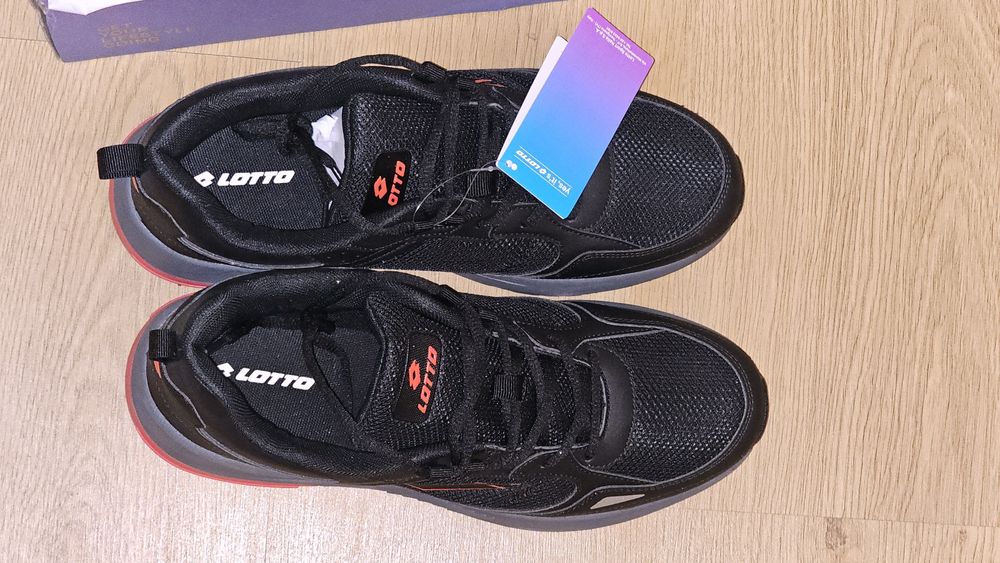 Adidasi Lotto negri