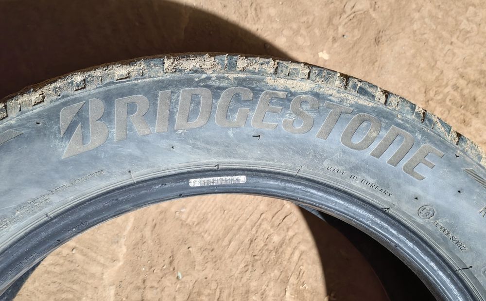 Продам шины Bridgestone
