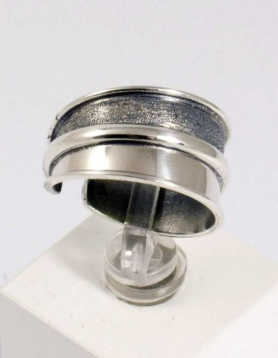 Авторски сребърен пръстен - халка, регулируема