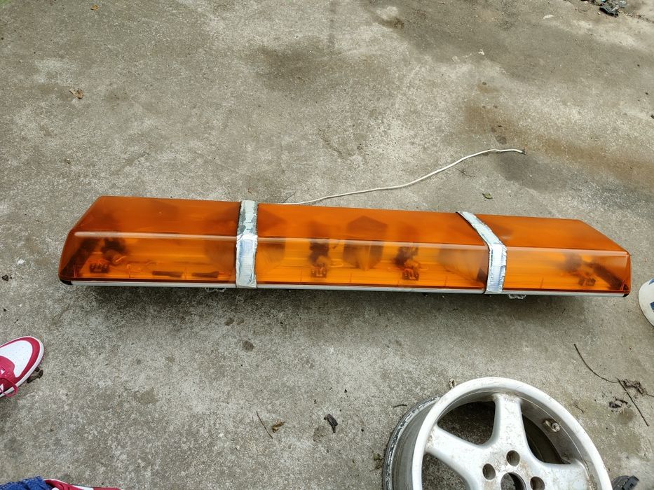Rampă girofar tractări auto