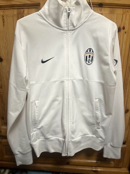 Haine nike,polo ralph lauren si simple.