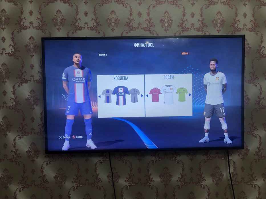 PS4 Slim Прошитая (GoldHEN) + 2 геймпада + Игры