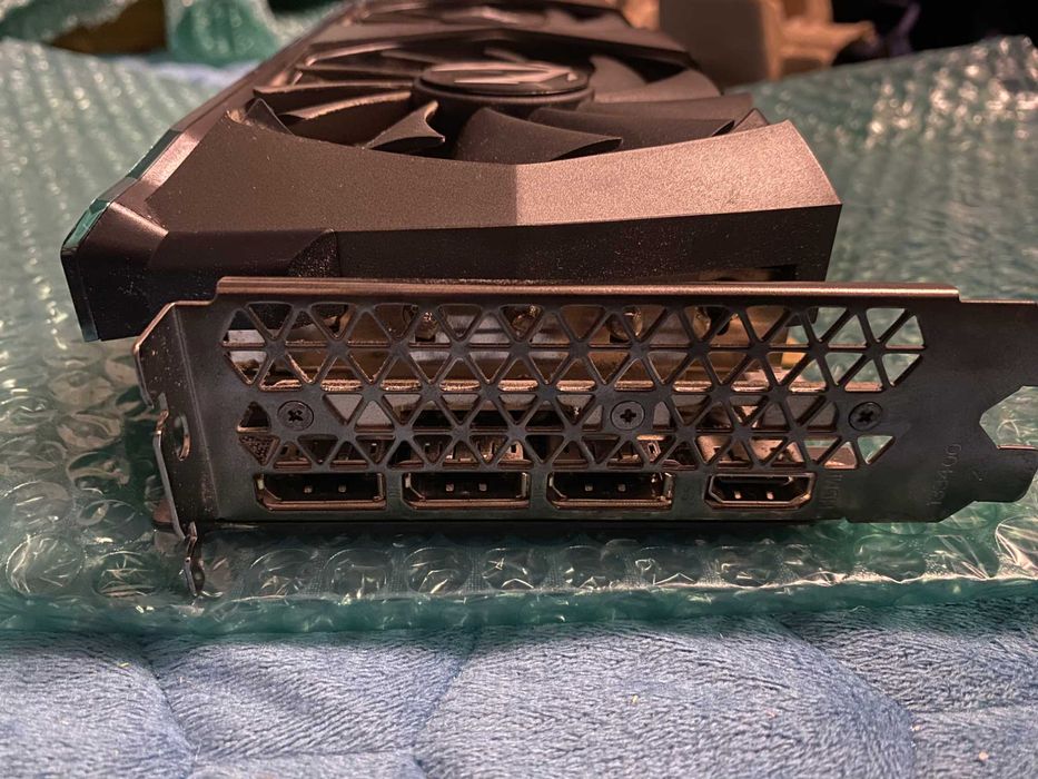 Placa video GeForce RTX 3070 Ti AMP Holo ZOTAC