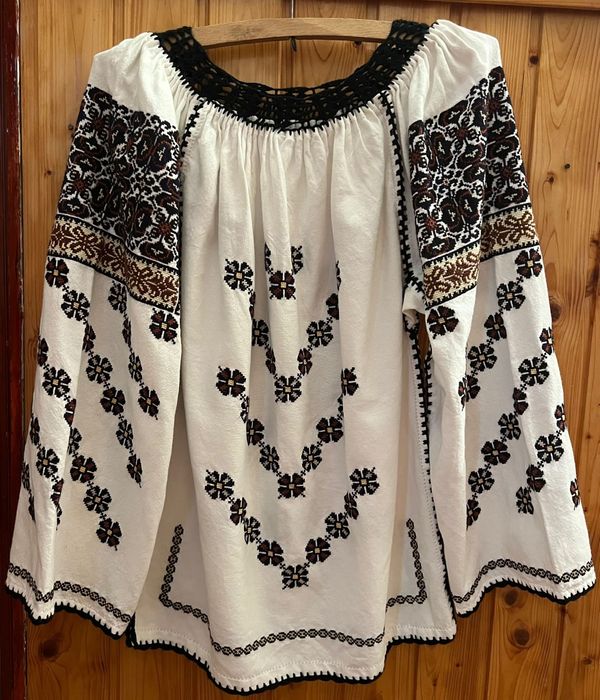 Cămăși tradiționale