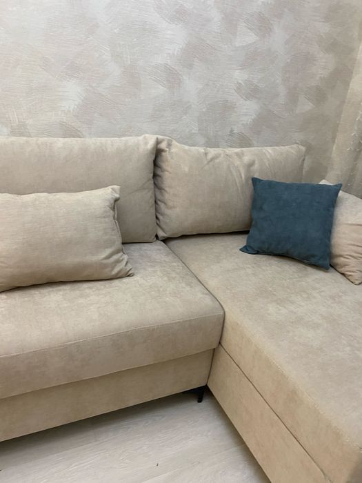 Продам новый угловой диван