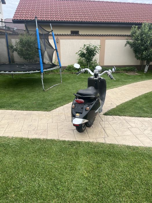 Aprilia mojito, 49 cc, anul2006, este adusa din Olanda.