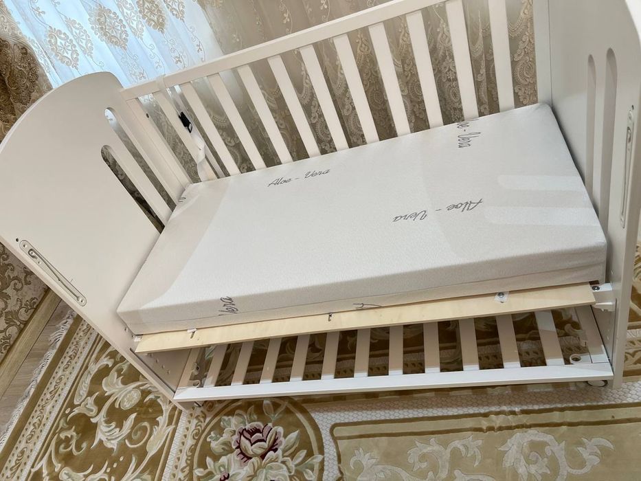 Кроватка InterBaby

Производство Испания 
Из массива дерева (бук) 
На