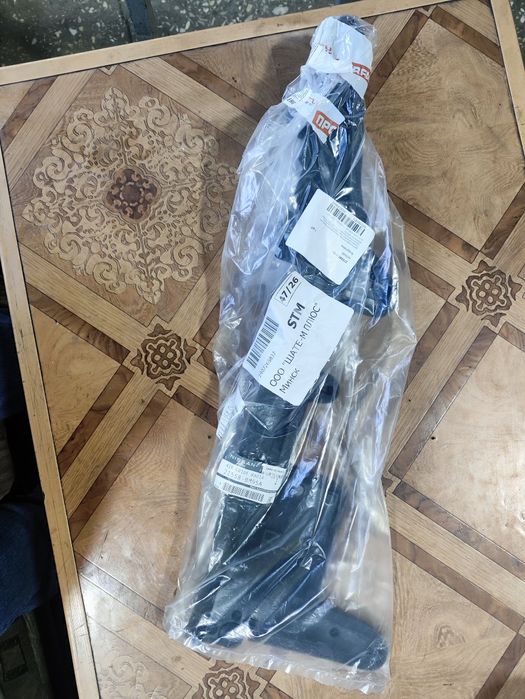 Дифузор радиатора правый