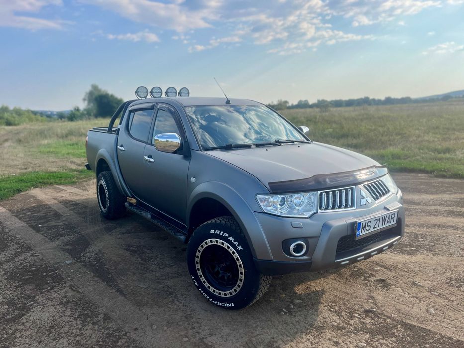 Mitsubishi L200 - 2011