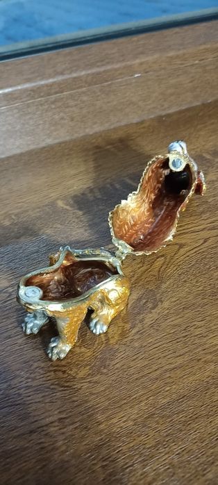 Статуэтка собака шкатулка