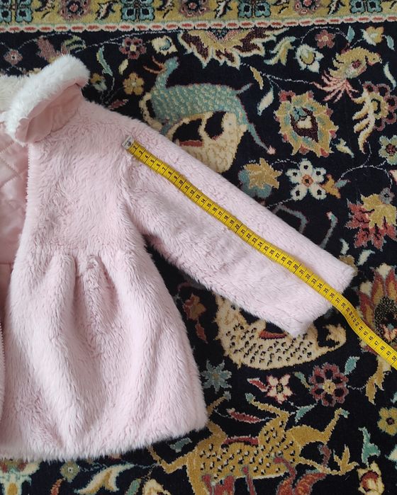 Blanita roz fetita  4 ani
