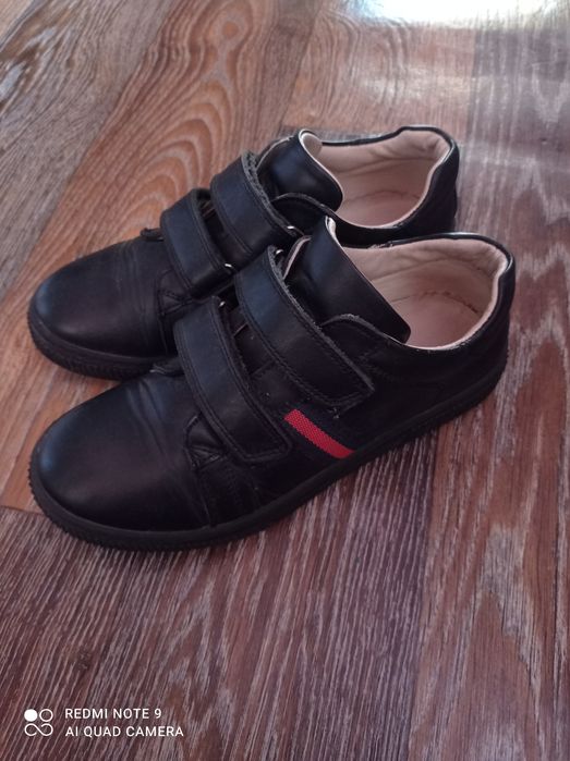 Обувь на мальчика. Размер 30,31,33.