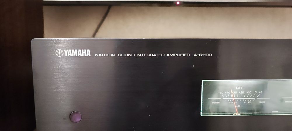Усилитель Yamaha a-s1100