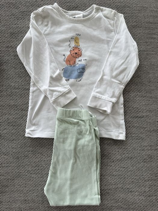 Памучни пижами с принт  9-12 м