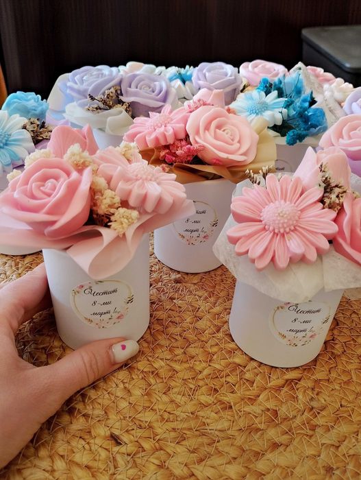 Букети от ароматни глицеринови цветя и др