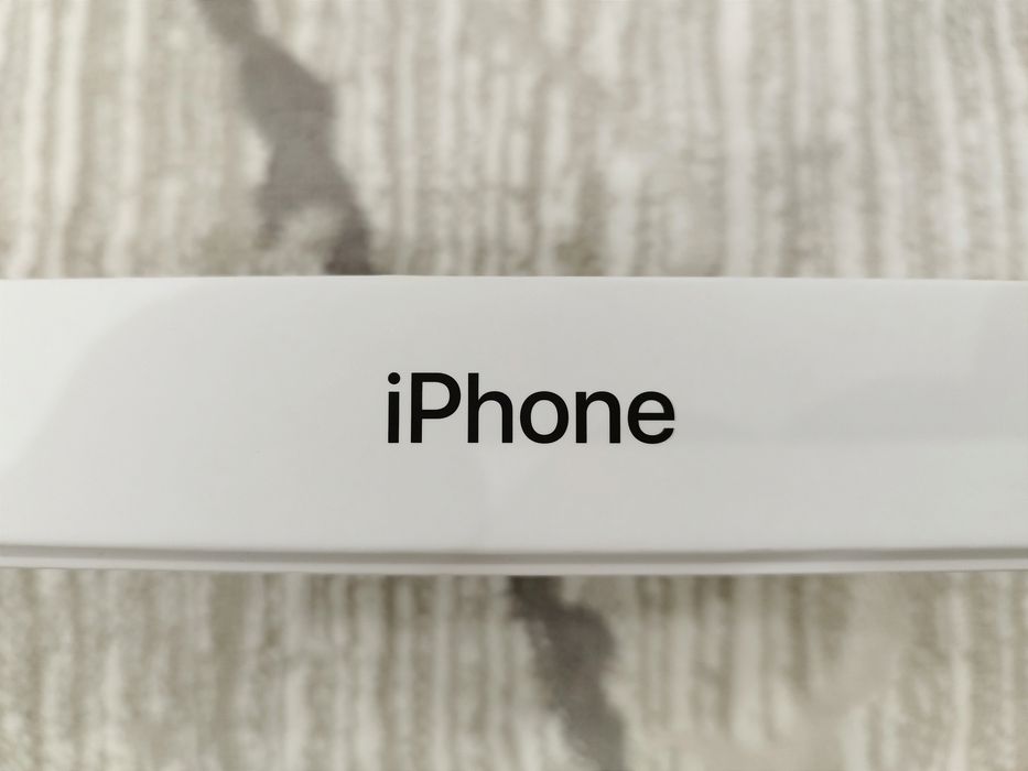 iPhone 11, черный глянец!