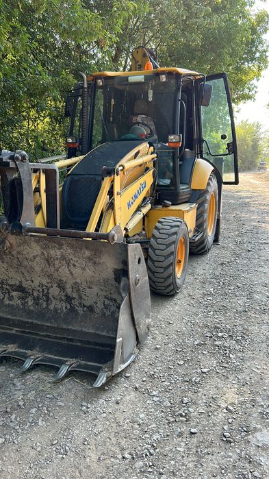De închiriat Buldoexcavator și basculantă 7,5t