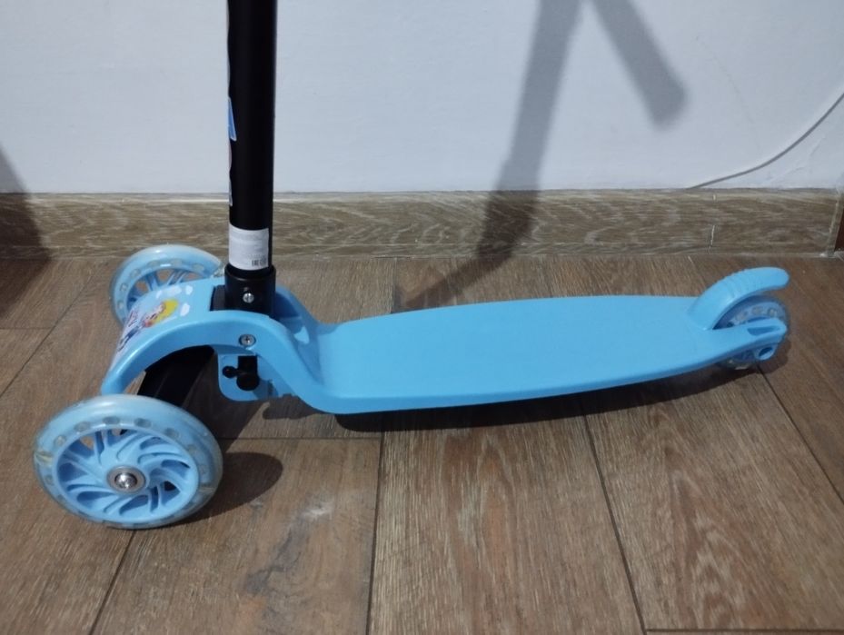Самокат с 2 до 6 лет