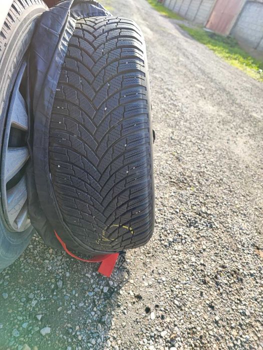 Продавам гуми firestone 205 55 16 dot 21