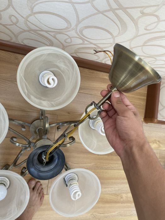 Люста для комнаты