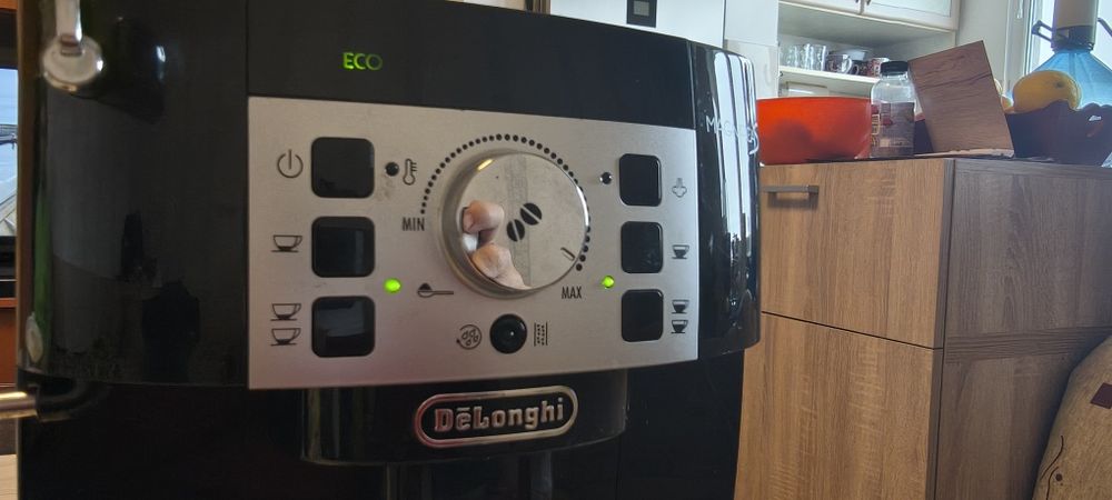 Delonghi кафе автомат