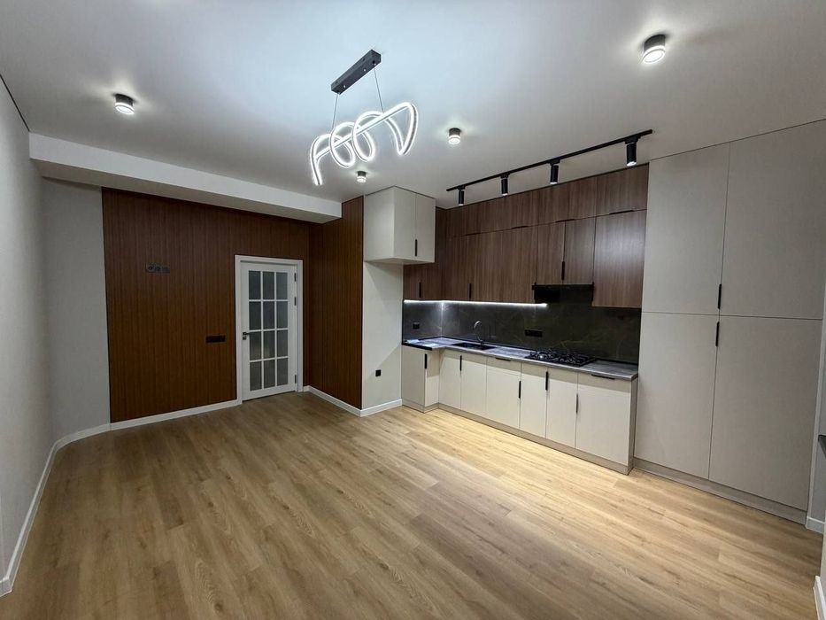 Новостройка Юнусабад 13кв 2/5/8. 50м² Новый ремонт