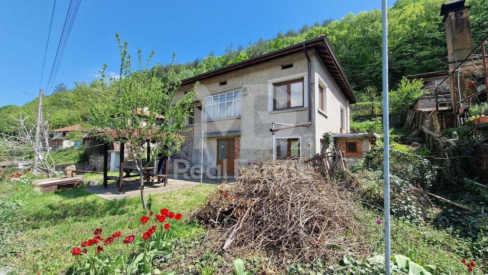 Къща в град Белово!Канализация!Асфалтова улица!