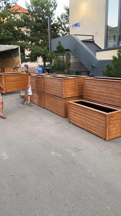 Вазоны для цветов и деревьев