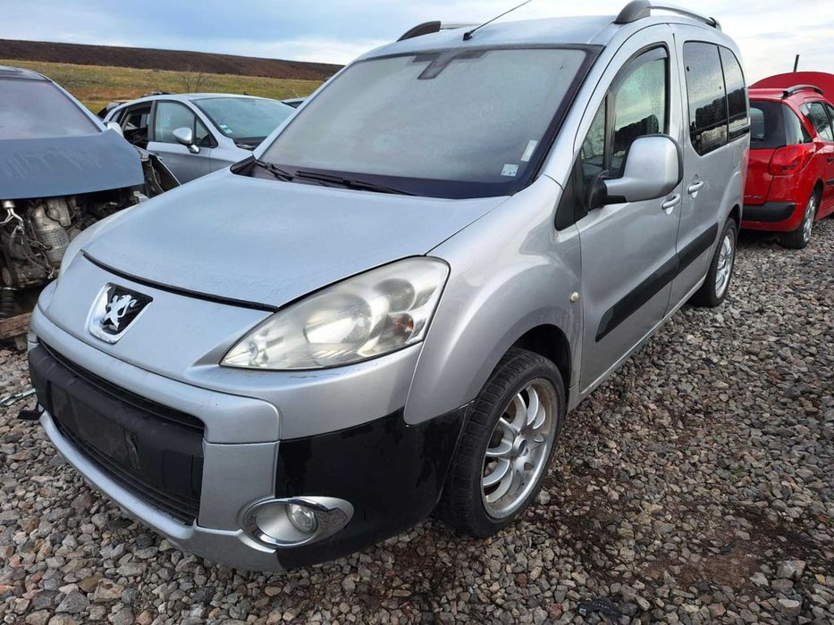 Peugeot Partner 1.6 Бензин на части! ---Счупен Двигател---