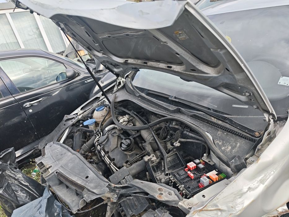 **VW Golf 5 се продава на части!**