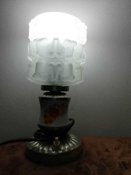 Veioza vintage cu buton