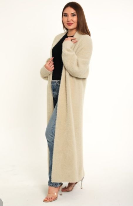 Кардиган тёплый удлинённый.