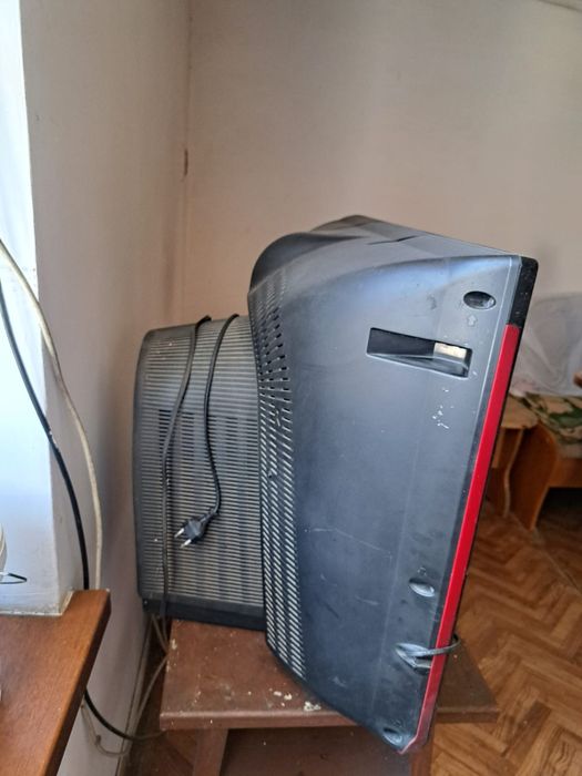 Телевизор LG    .