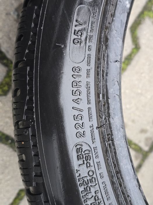225 45 18 Michelin